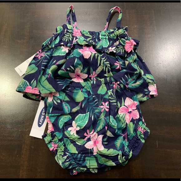 Baby Girl 🌸🌸 Print Pattern 2-Piece Set Size 0-3M - Picture 4 of 4